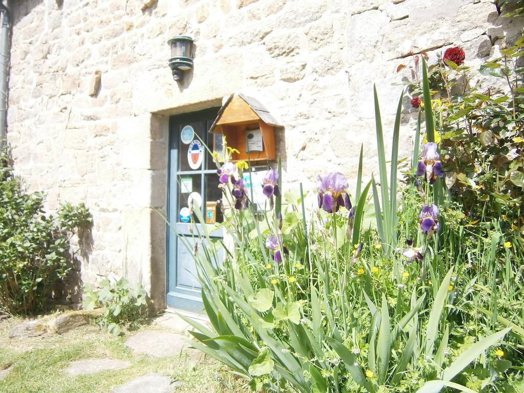 Les Chaumières de Kerimel Bed and Breakfast Ploemel Esterno foto