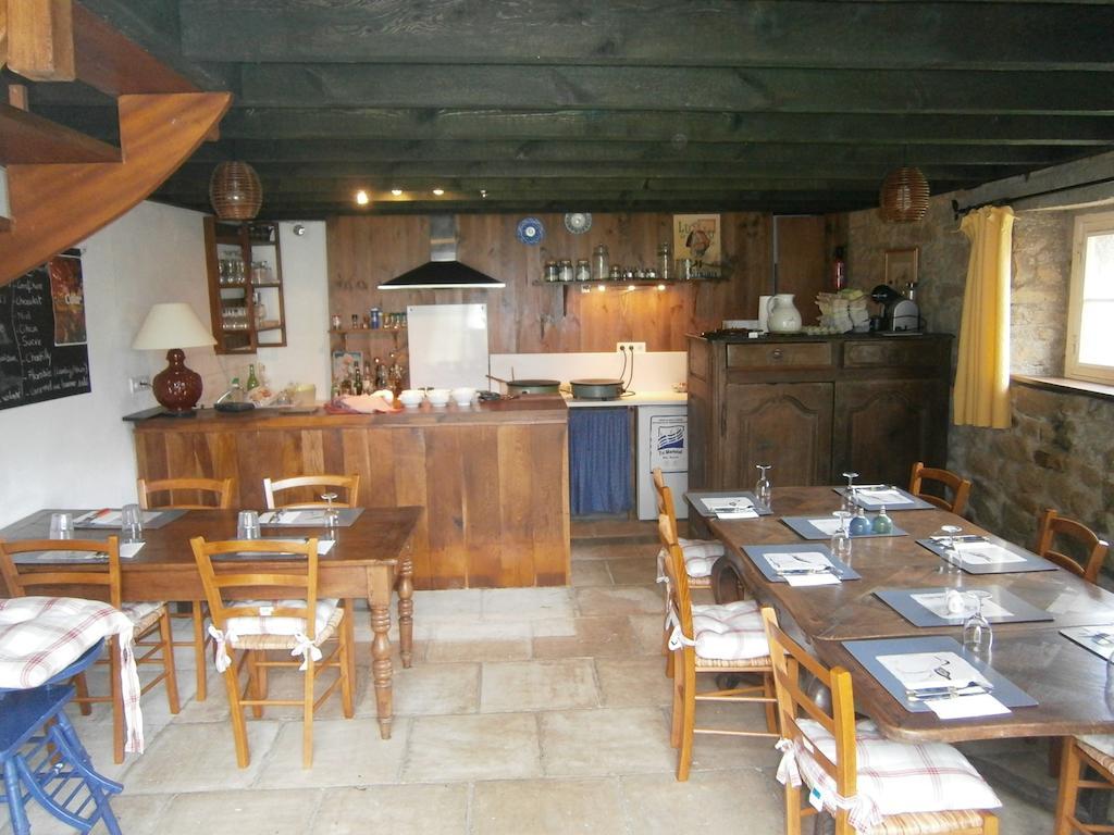Les Chaumières de Kerimel Bed and Breakfast Ploemel Esterno foto